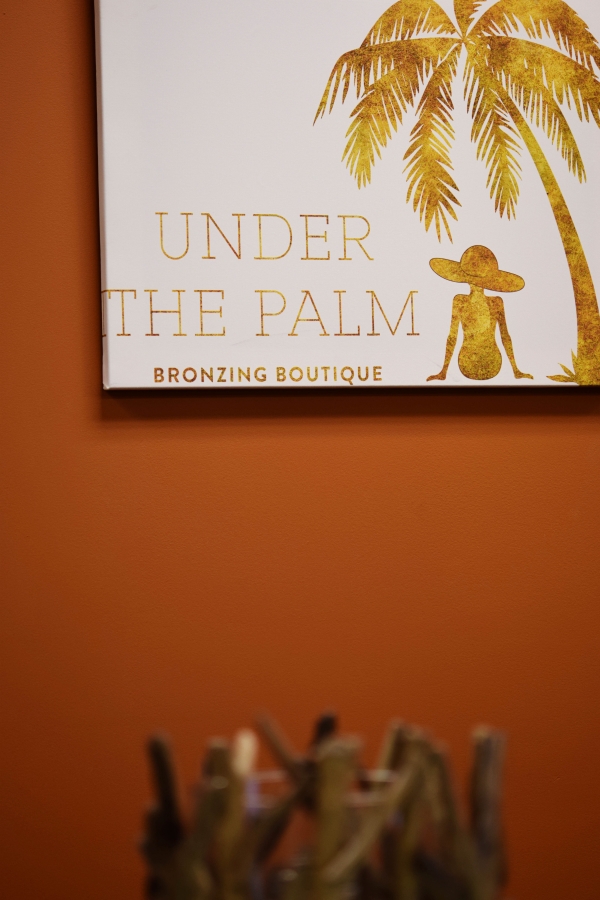 Under the Palm Spray Tan