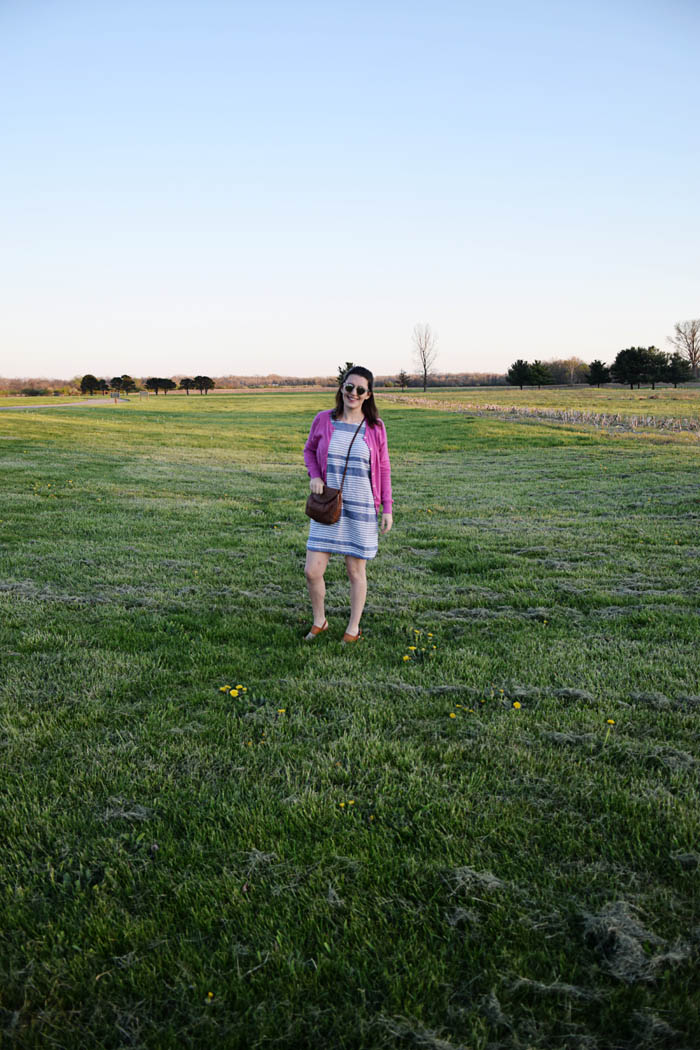 Loving this Old Navy linen dress for summer. See the whole look on AnExplorersHeart.com
