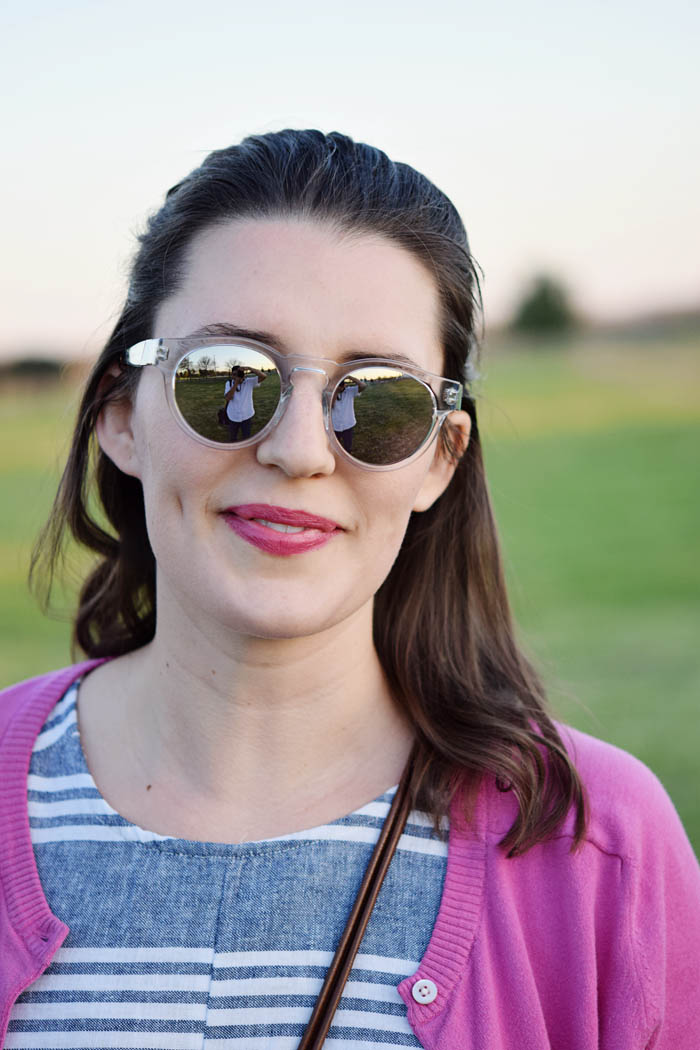Loving this Old Navy linen dress for summer. See the whole look on AnExplorersHeart.com