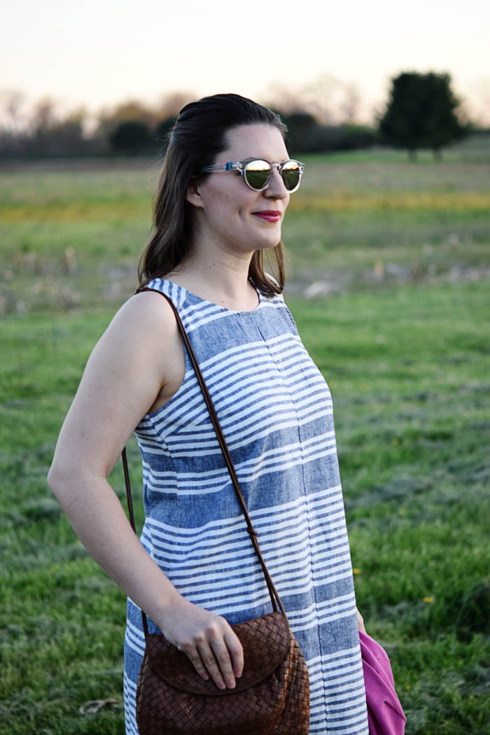 Loving this Old Navy linen dress for summer. See the whole look on AnExplorersHeart.com